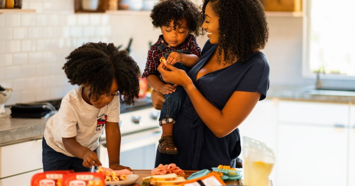 Heartwarming Mother's Day Quotes to Share with Favorite Aunts